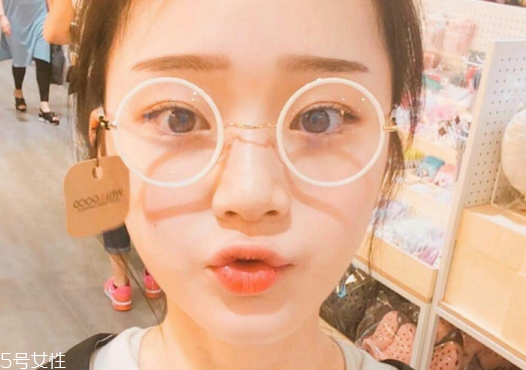 內(nèi)雙怎么畫(huà)眼線？?jī)?nèi)雙眼皮畫(huà)眼妝技巧