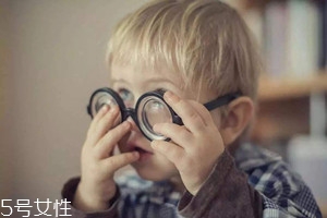 哪些因素會影響寶寶的視力？8大因素需注意
