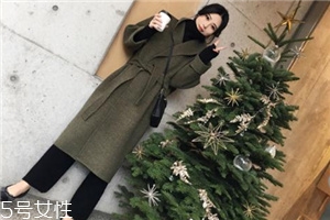 大衣和羽絨服哪個(gè)保暖？這個(gè)冬天不會(huì)冷