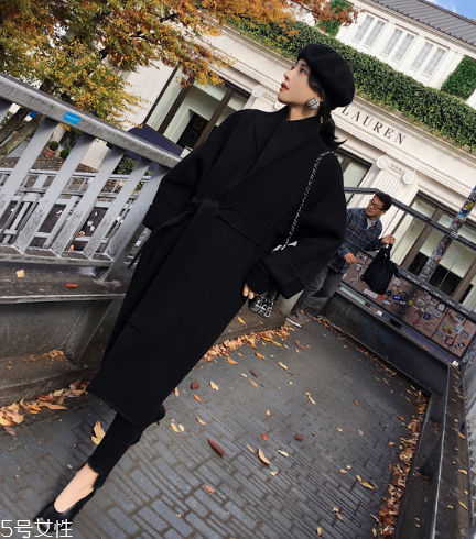 大衣為什么不能水洗？看完你就知道了