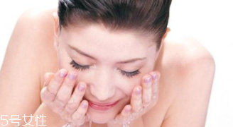 用毛巾洗臉可以嗎？油皮和中性皮可以