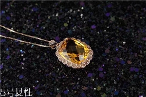 黃水晶可以碰水嗎？你不知道的水晶小知識