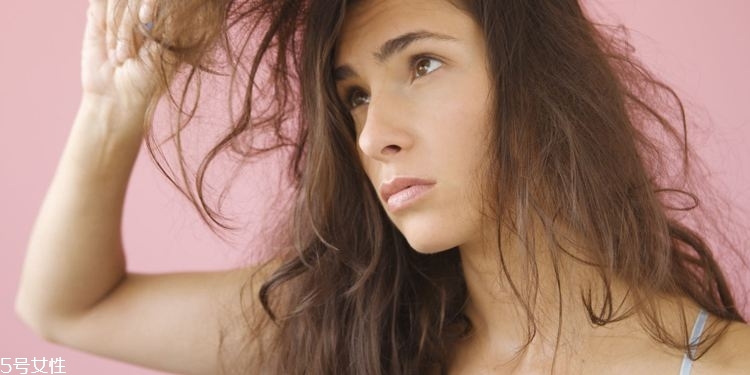 女人為什么經(jīng)常掉頭發(fā)？從根本找原因