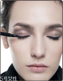 眼線卸不干凈會怎樣？關(guān)于眼線的小秘密