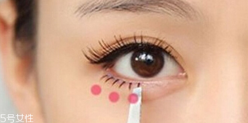 淑女妝怎么畫清新自然？教你化一個(gè)撩倒男神的妝
