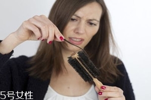 女人為什么經(jīng)常掉頭發(fā)？從根本找原因
