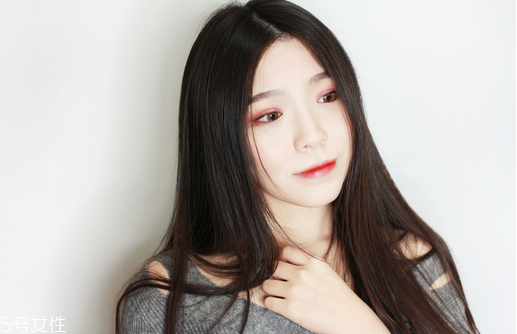 怎么用眼線液畫下睫毛教程 輕松卸除眼線小技巧 怎么用眼線液畫下睫毛教程 輕松卸除眼線小技巧