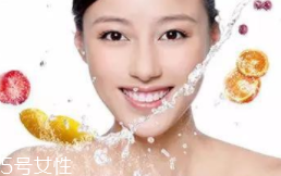 補(bǔ)水貼片面膜適合什么膚質(zhì)？不分膚質(zhì)