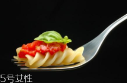鋅對肌膚有哪些作用？鋅有助于防曬和抗衰老