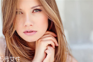 開眼角拆線后洗臉要注意什么？開眼角術(shù)后的保養(yǎng)