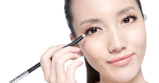 眼線(xiàn)液筆不出水怎么辦？畫(huà)眼線(xiàn)的常見(jiàn)誤區(qū)