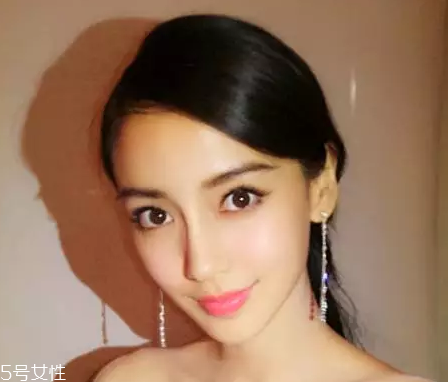 新手適合用什么顏色的陰影？中性色調(diào)最適合