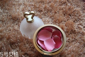 花瓣腮紅怎么做的？貌美又好用