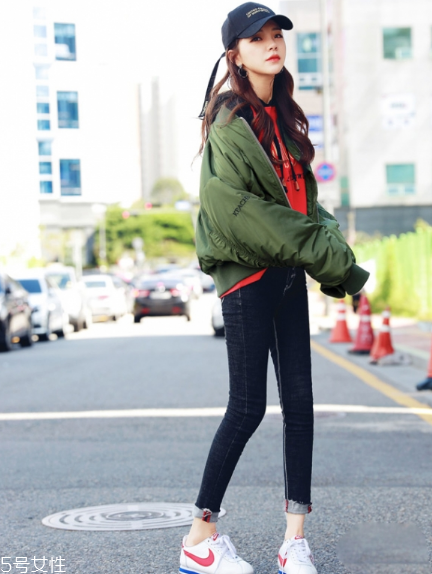 紅色衛(wèi)衣配什么外套？六款搭配任意挑選