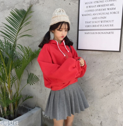 紅色衛(wèi)衣適合什么人穿？紅紅火火過新年