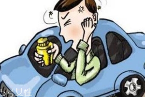 春節(jié)回家暈車怎么辦？別吃東西聞橘皮