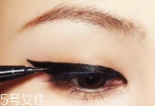 眉粉可以畫眼線嗎？