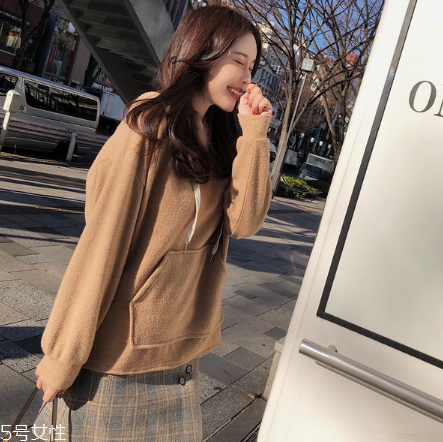 衛(wèi)衣適合什么體型人穿？不同體型選擇不同款式