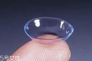 隱形眼鏡怎么戴？野蠻動(dòng)作不可取