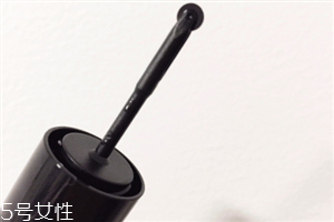 mac滾輪眼線(xiàn)液好用嗎？超棒的眼妝神器