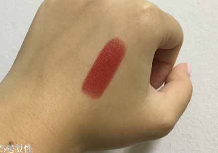 迪奧癮誘超模漆光唇釉怎么樣？人群之中你最醒目