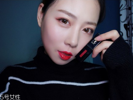 ysl圣羅蘭黑管唇釉哪個(gè)顏色好看？持久度加分