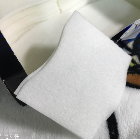 化妝棉濕敷多久好？五分鐘就好
