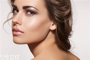 眼睫毛怎么保養(yǎng)？損傷睫毛的壞習(xí)慣