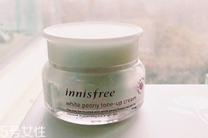 悅詩(shī)風(fēng)吟素顏霜多少錢(qián)？悅詩(shī)風(fēng)吟小心機(jī)面霜