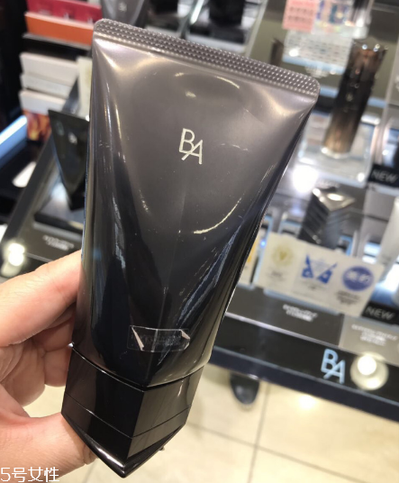 pola黑ba洗面奶好用嗎？挑不出毛病的一款洗面奶