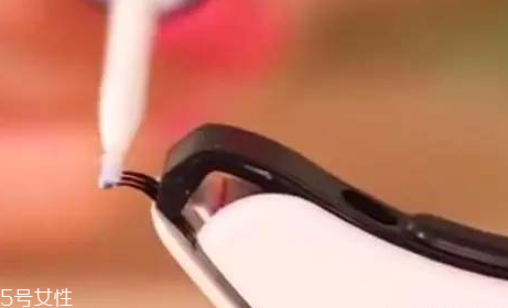 睫毛訂書機(jī)是什么？這十款睫毛膏讓你輕松放大雙眼