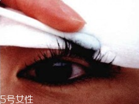 睫毛訂書機(jī)是什么？這十款睫毛膏讓你輕松放大雙眼