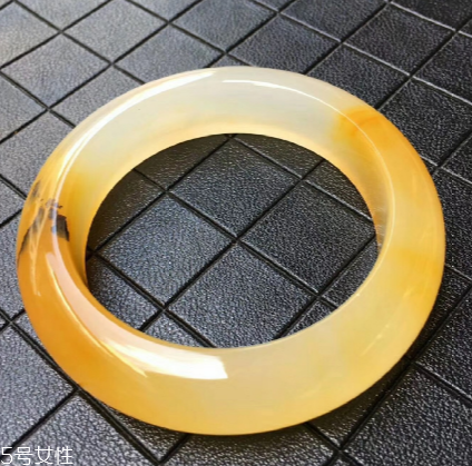 黃龍玉有收藏價(jià)值嗎？不同等級(jí)收藏價(jià)值不同