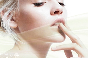 潤唇膏保質(zhì)期是多久？過期的潤唇膏不建議使用