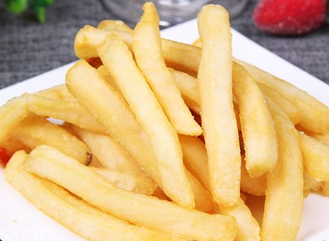 烤箱烤薯?xiàng)l溫度和時(shí)間 烤箱烤薯?xiàng)l的技巧 烤箱烤薯?xiàng)l溫度和時(shí)間 烤箱烤薯?xiàng)l的技巧