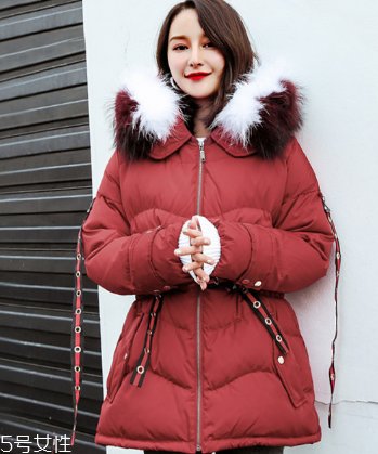 冬天穿什么羽絨服顯瘦？教你做冬日小妖精