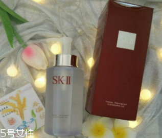 卸妝油哪個(gè)牌子好用？網(wǎng)紅卸妝油盤點(diǎn)