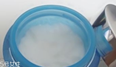 紀梵希水漾活妍面霜好用嗎？冰淇淋質地的面霜評測