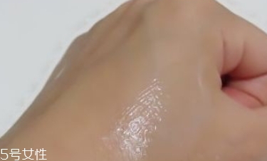 紀梵希水漾活妍面霜好用嗎？冰淇淋質地的面霜評測