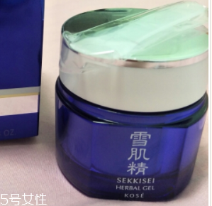 精華液用量越多越好嗎？10款精華提升美肌度