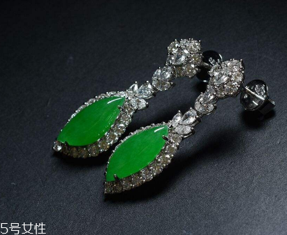 翡翠a貨是什么意思？千萬別誤解了