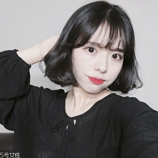 內(nèi)扣短發(fā)適合什么臉型？臉小是關(guān)鍵