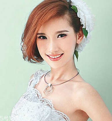 短發(fā)怎么做新娘造型？編發(fā)好看又簡單