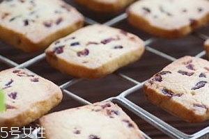 微波爐烤餅干要幾分鐘 烤餅干小技巧 微波爐烤餅干要幾分鐘 烤餅干小技巧