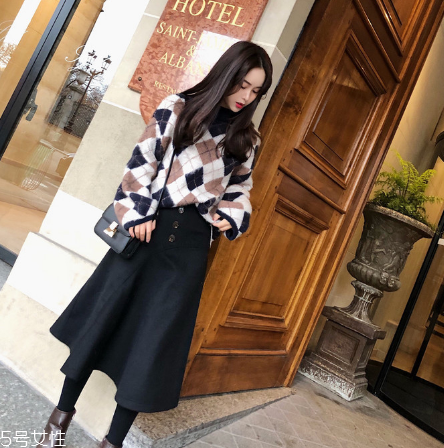 毛衣買小了怎樣能變大？跟著小編這樣做