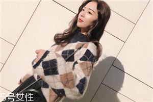 毛衣掉色嚴重怎么辦？巧用鹽水化解尷尬