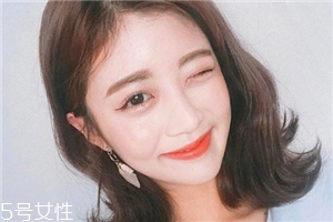 齊肩發(fā)怎么燙好看？女生發(fā)型設(shè)計與臉形搭配