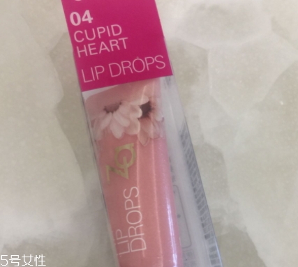 唇蜜可以單獨使用嗎？搭配其他產(chǎn)品效果更好