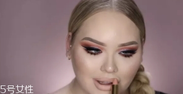 huda beauty沙漠盤怎么畫？油管大神一步步示范