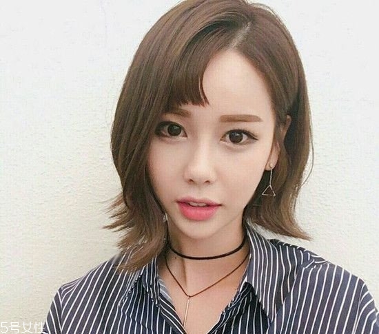 外翹短發(fā)適合什么臉型？再燙內(nèi)扣你就out了